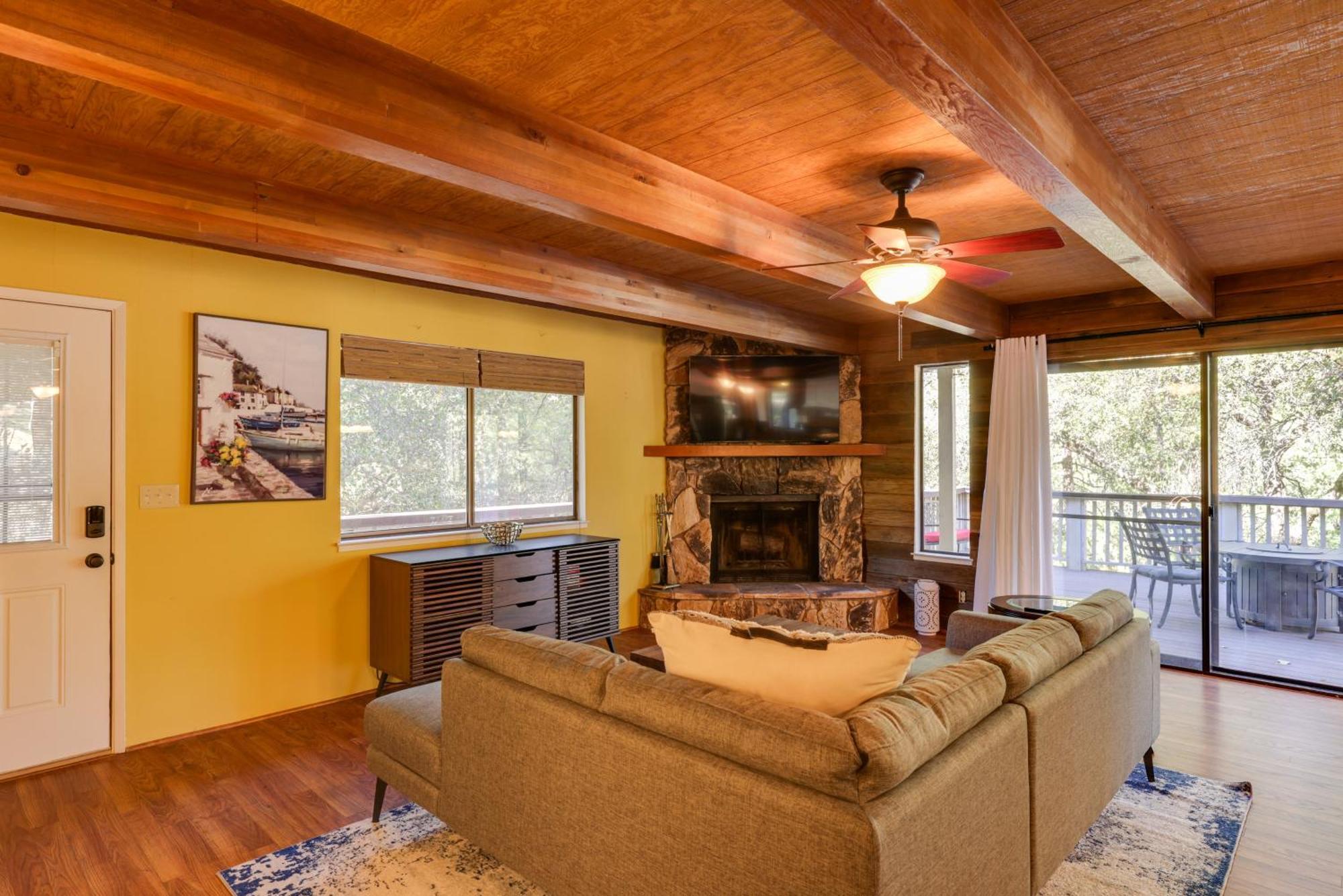 Spacious Groveland Cabin With Wraparound Deck! Ngoại thất bức ảnh